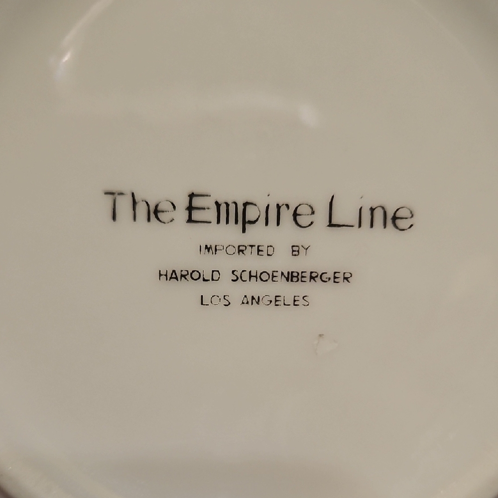 Karl Ratzsch's White Ceramic Ashtray - Picture 8 of 8